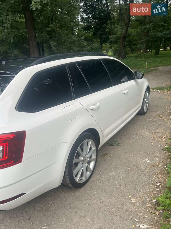 Универсал Skoda Octavia 2017 в Хмельницком