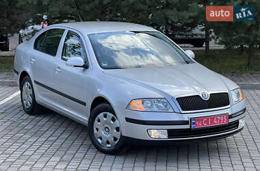 Лифтбек Skoda Octavia 2006 в 