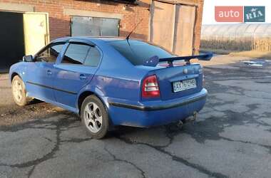 Лифтбек Skoda Octavia 2002 в Золочеве