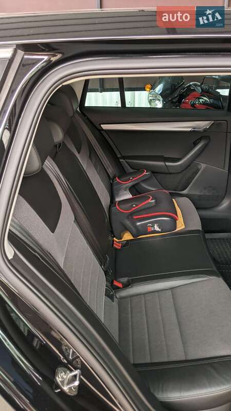 Універсал Skoda Octavia 2016 в Шепетівці