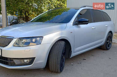 Універсал Skoda Octavia 2016 в Миколаєві