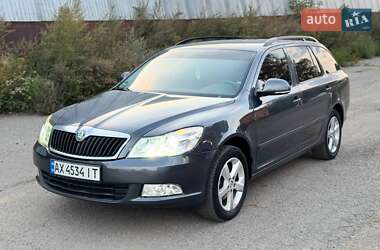 Універсал Skoda Octavia 2012 в Валках