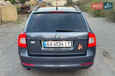 Универсал Skoda Octavia 2012 в 
