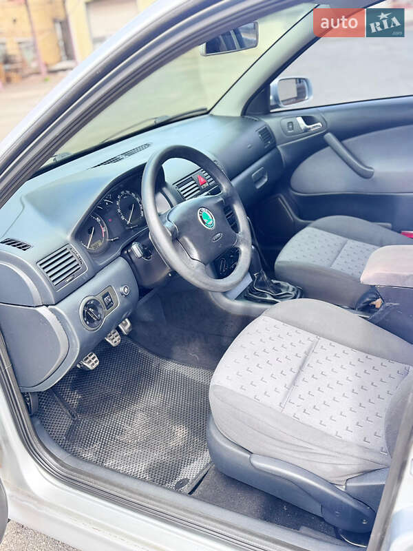 Лифтбек Skoda Octavia 2008 в Киеве фото 6 Лифтбек Skoda Octavia 2008 в Киеве