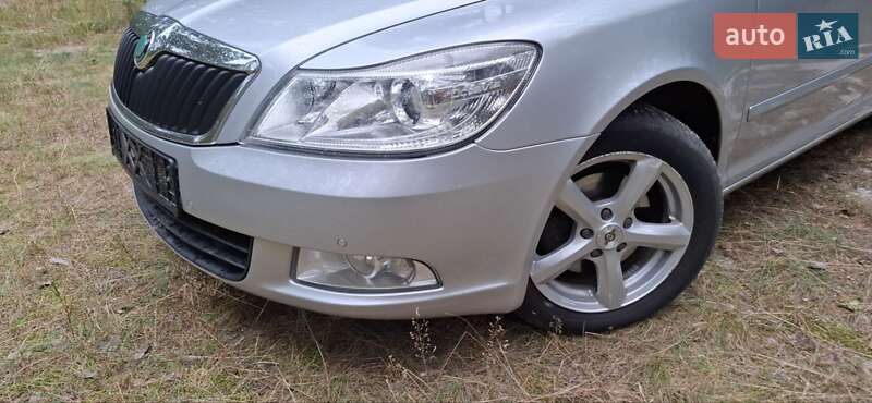 Универсал Skoda Octavia 2012 в Остроге