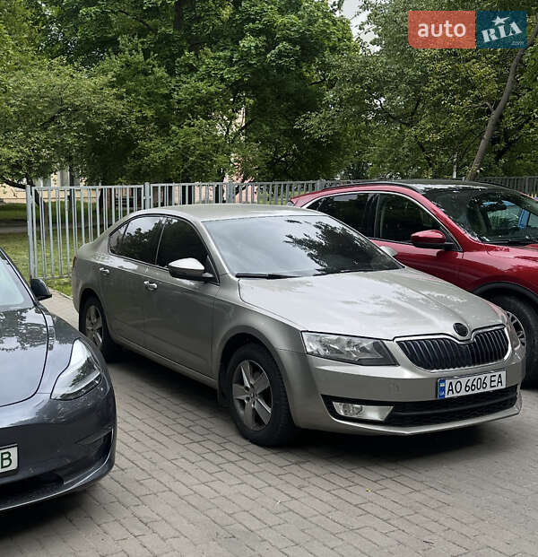 Лифтбек Skoda Octavia 2014 в 