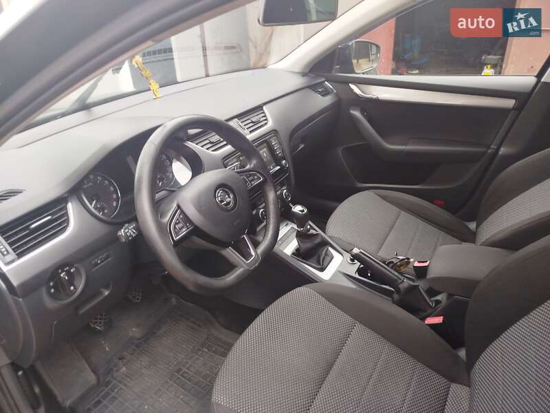 Універсал Skoda Octavia 2015 в Борисполі