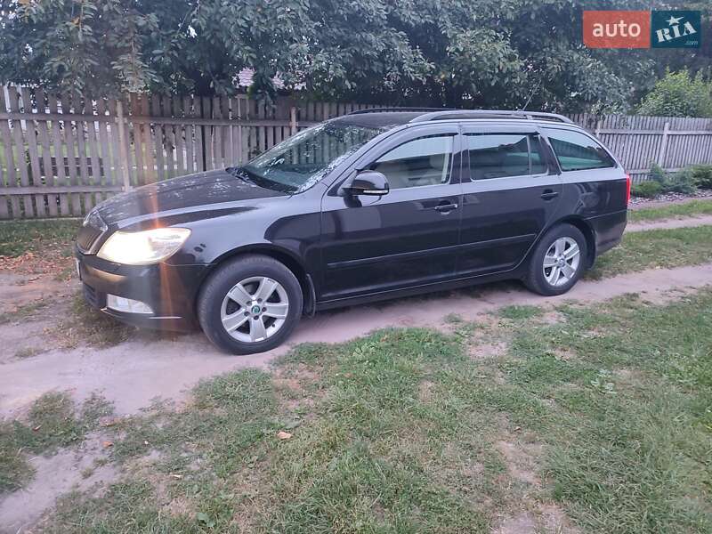Универсал Skoda Octavia 2012 в Овруче