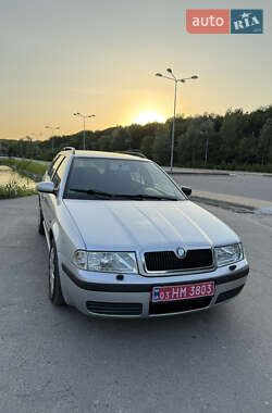 Универсал Skoda Octavia 2010 в 
