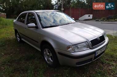 Ліфтбек Skoda Octavia 2000 в Бучі