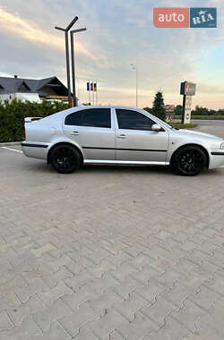 Лифтбек Skoda Octavia 2008 в 