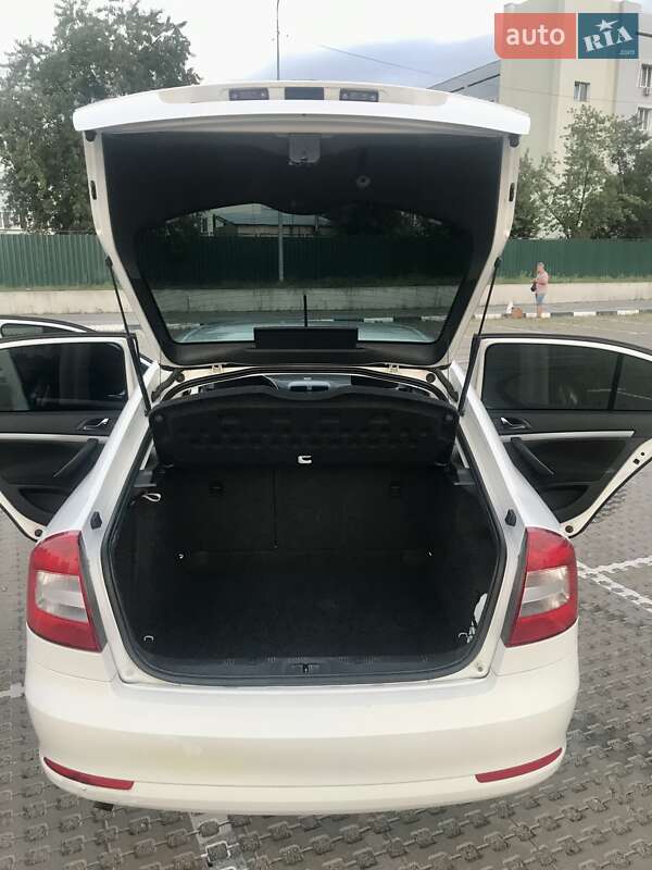 Лифтбек Skoda Octavia 2011 в Киеве фото 13 Лифтбек Skoda Octavia 2011 в Киеве