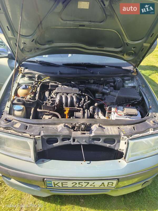 Лифтбек Skoda Octavia 2002 в Днепре