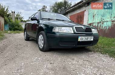 Ліфтбек Skoda Octavia 2000 в Дніпрі