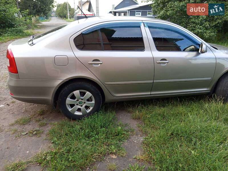Ліфтбек Skoda Octavia 2012 в Чернівцях