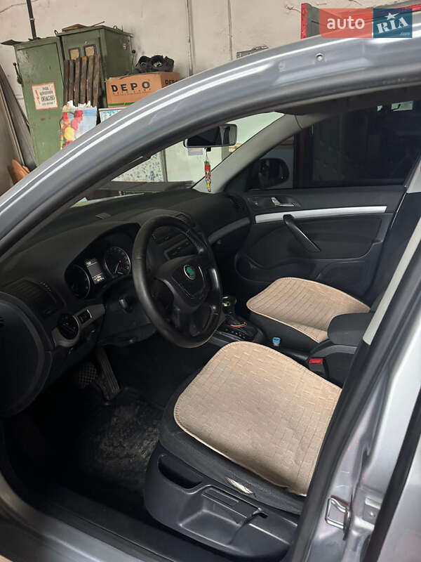 Лифтбек Skoda Octavia 2012 в Ровно