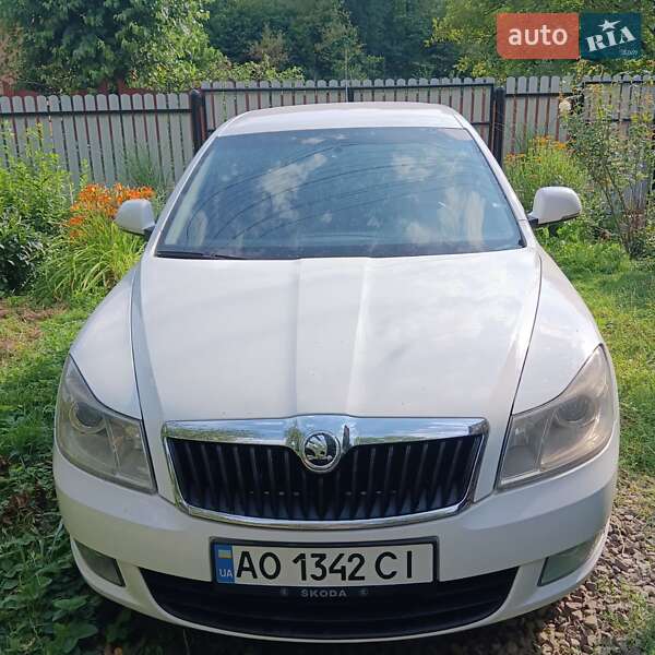 Лифтбек Skoda Octavia 2010 в 