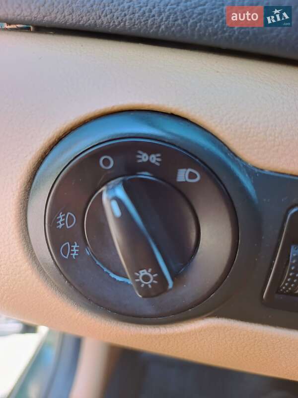 Лифтбек Skoda Octavia 2000 в Виноградове фото 10 Лифтбек Skoda Octavia 2000 в Виноградове