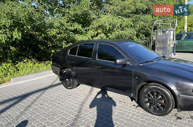 Лифтбек Skoda Octavia 2004 в Львове