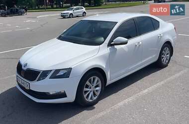 Лифтбек Skoda Octavia 2019 в Киеве