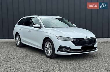 Универсал Skoda Octavia 2021 в 