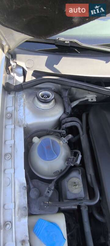 Универсал Skoda Octavia 2004 в Звягеле