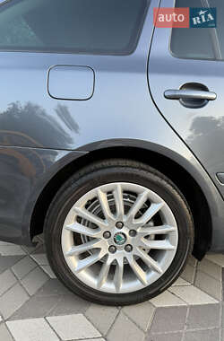 Универсал Skoda Octavia 2010 в 
