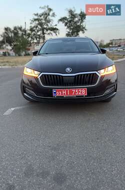 Универсал Skoda Octavia 2021 в 