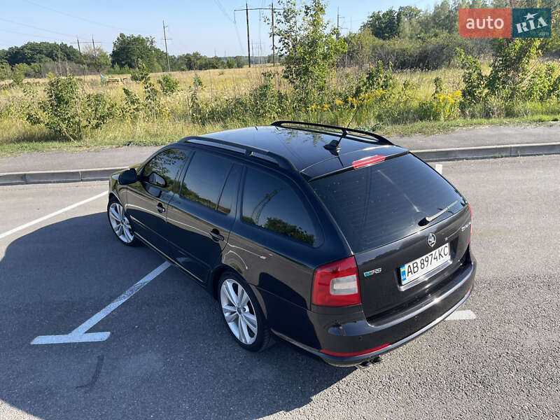 Универсал Skoda Octavia 2010 в Ладыжине
