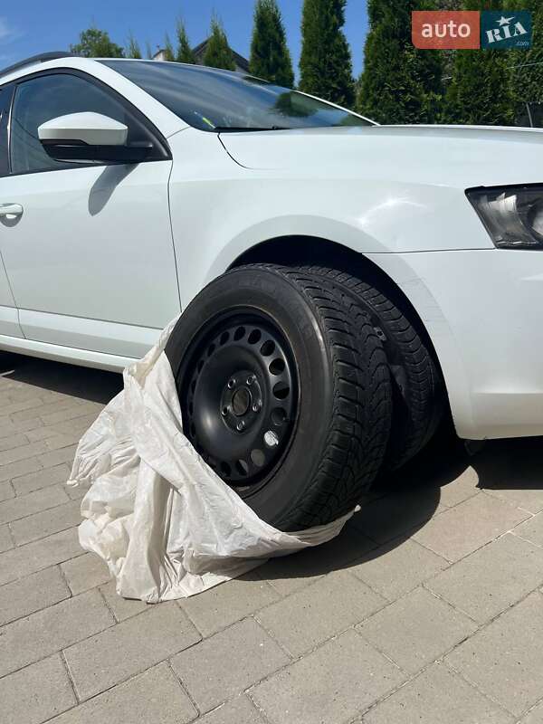 Універсал Skoda Octavia 2015 в Львові