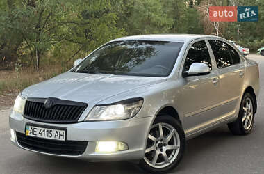 Ліфтбек Skoda Octavia 2010 в Дніпрі
