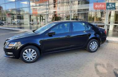 Лифтбек Skoda Octavia 2017 в 