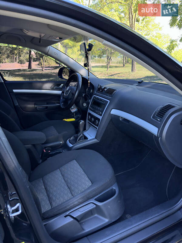 Універсал Skoda Octavia 2009 в Харкові