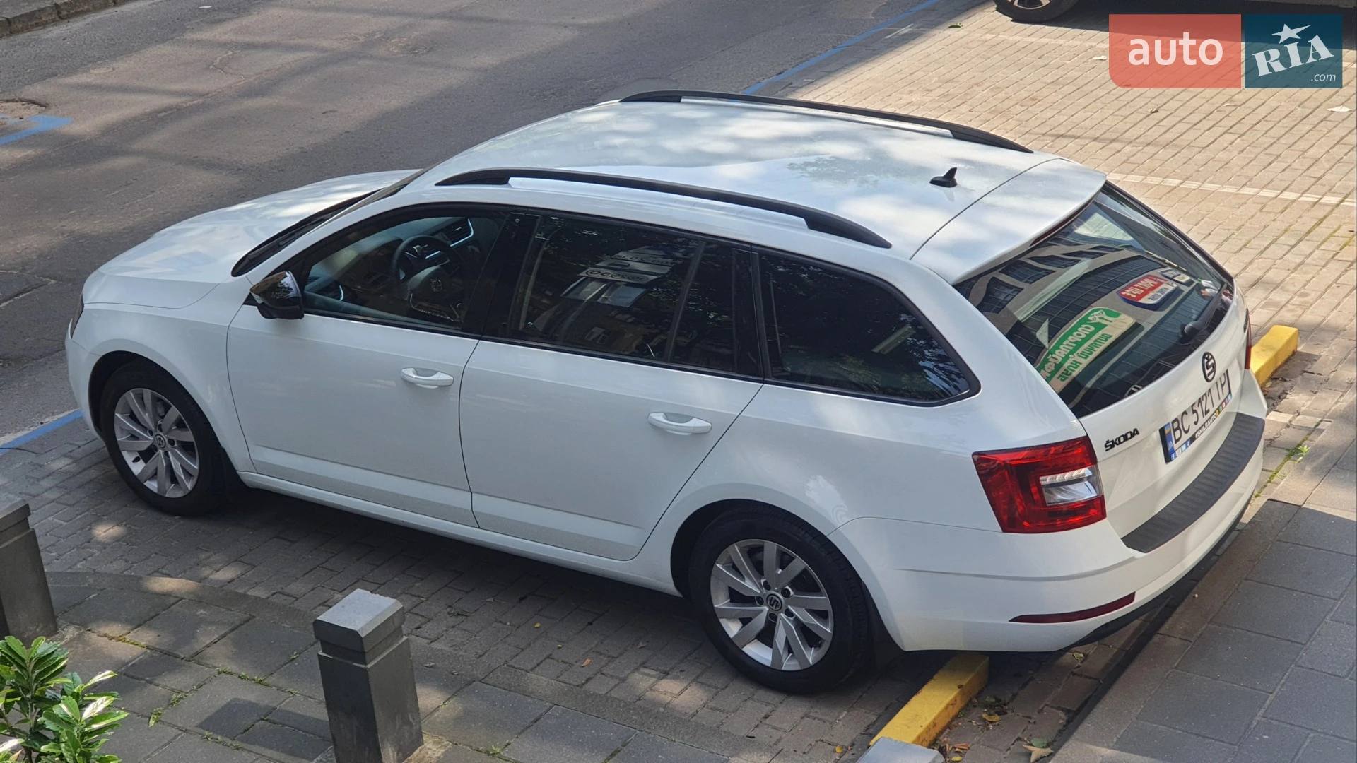 Skoda Octavia 2017 VIN TMBJG7NE4J0238061 фото оголошення 32 з 71
