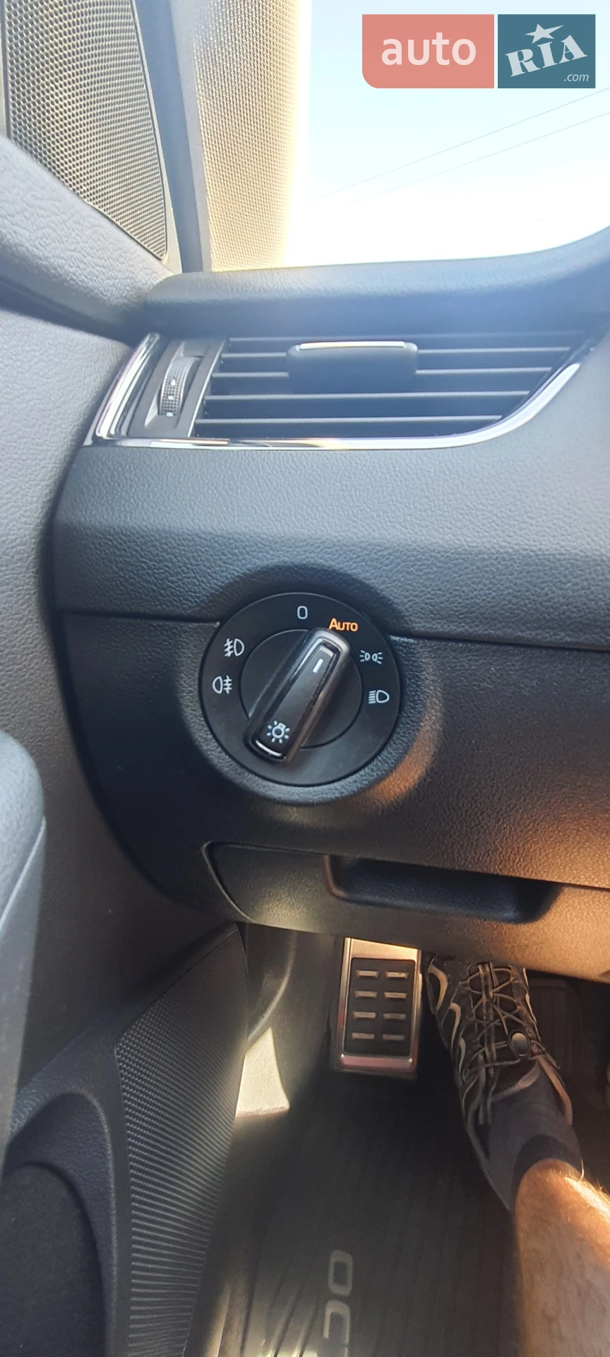 Skoda Octavia 2017 VIN TMBJG7NE4J0238061 фото оголошення 47 з 71