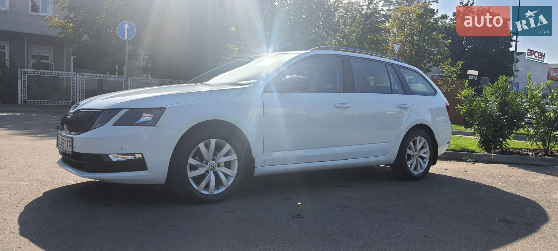 Skoda Octavia 2017 VIN TMBJG7NE4J0238061 фото оголошення 6 з 71
