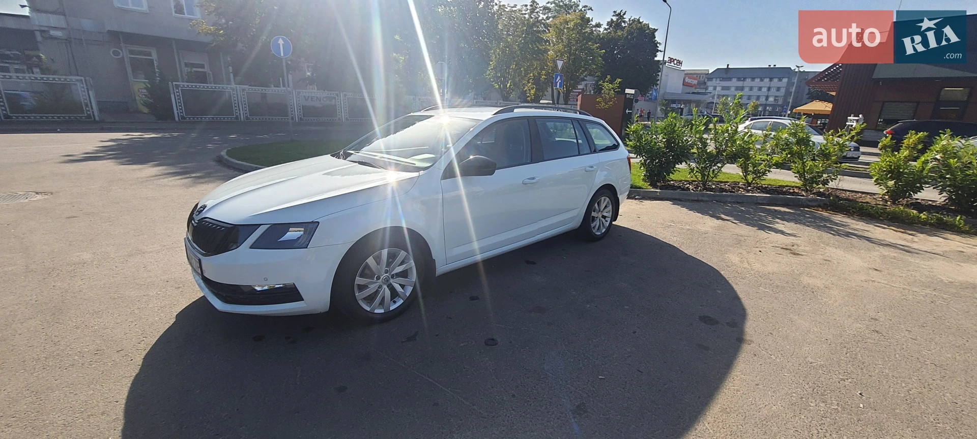 Skoda Octavia 2017 VIN TMBJG7NE4J0238061 фото оголошення 7 з 71