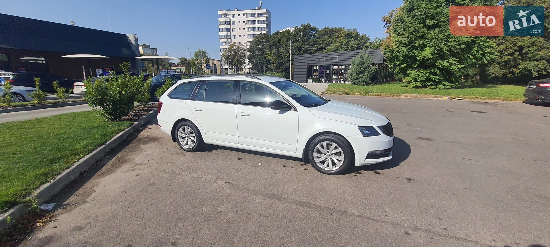 Skoda Octavia 2017 VIN TMBJG7NE4J0238061 фото оголошення 8 з 71