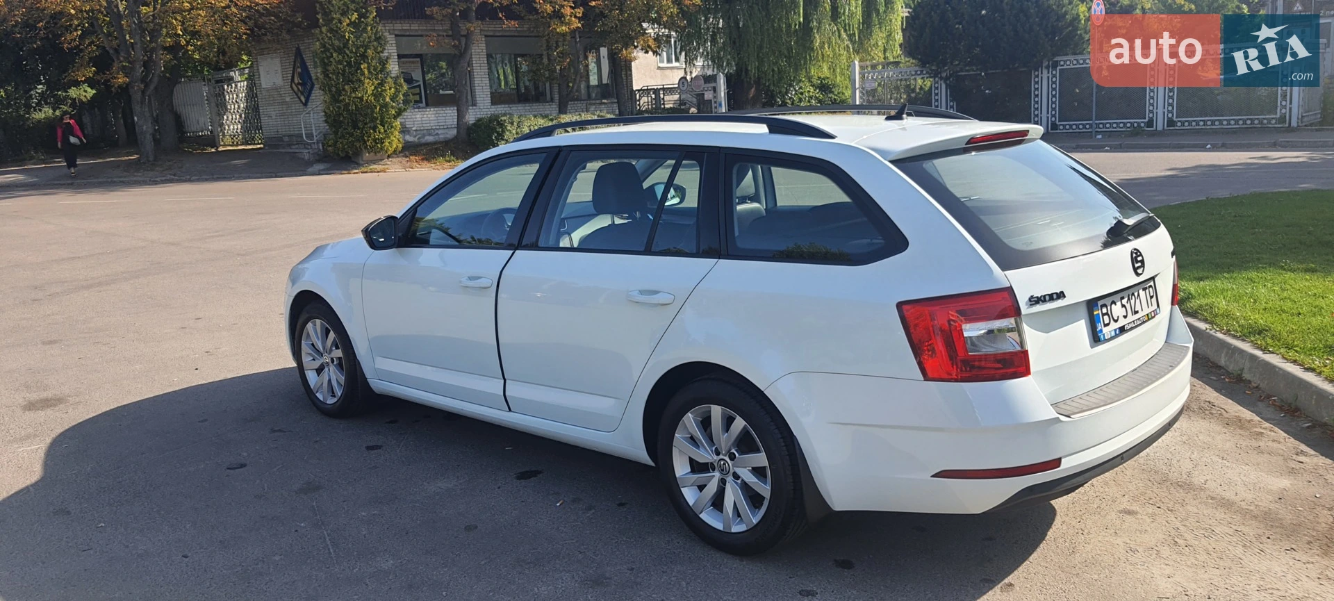 Skoda Octavia 2017 VIN TMBJG7NE4J0238061 фото оголошення 31 з 71