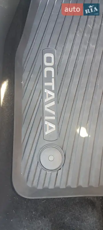Skoda Octavia 2017 VIN TMBJG7NE4J0238061 фото оголошення 64 з 108