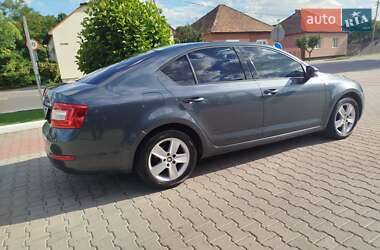 Лифтбек Skoda Octavia 2014 в 