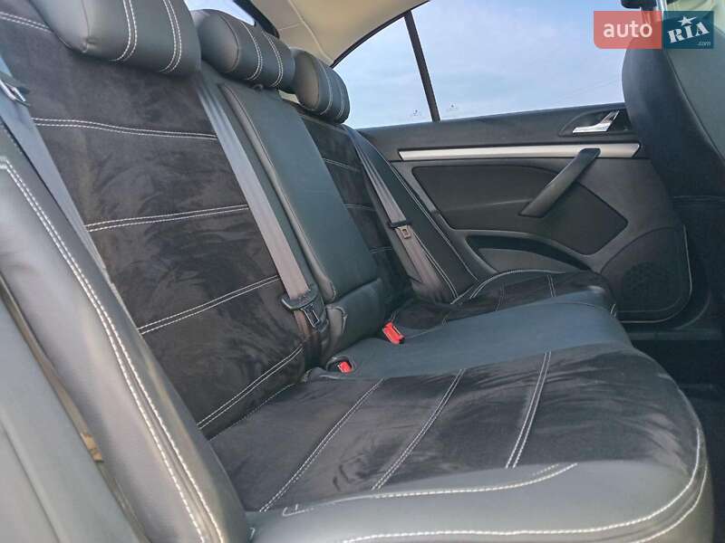 Лифтбек Skoda Octavia 2012 в Львове