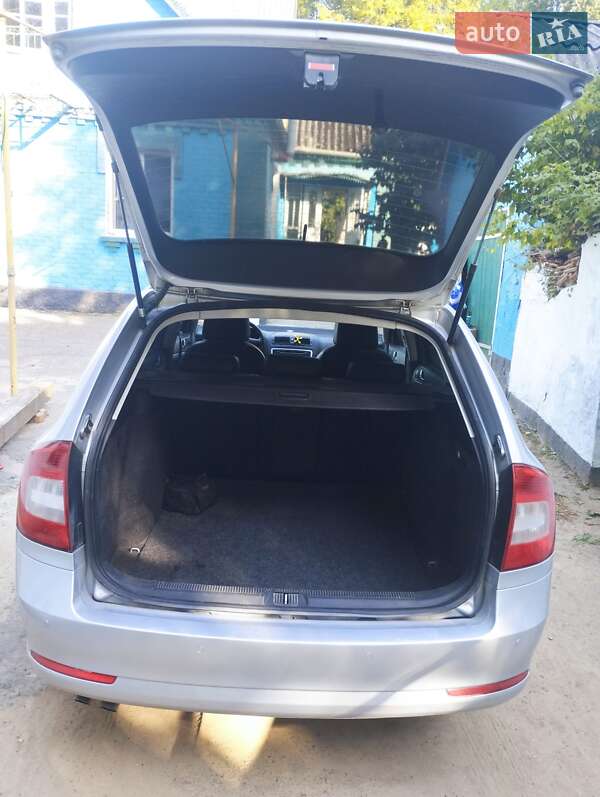 Універсал Skoda Octavia 2010 в Деражні