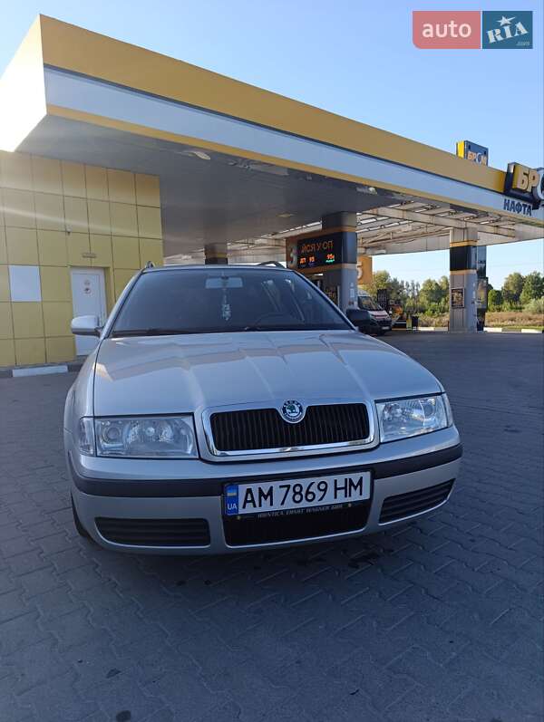 Универсал Skoda Octavia 2003 в Звягеле