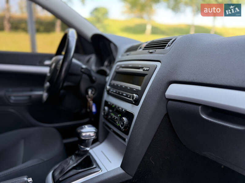 Универсал Skoda Octavia 2011 в Киеве фото 14 Универсал Skoda Octavia 2011 в Киеве
