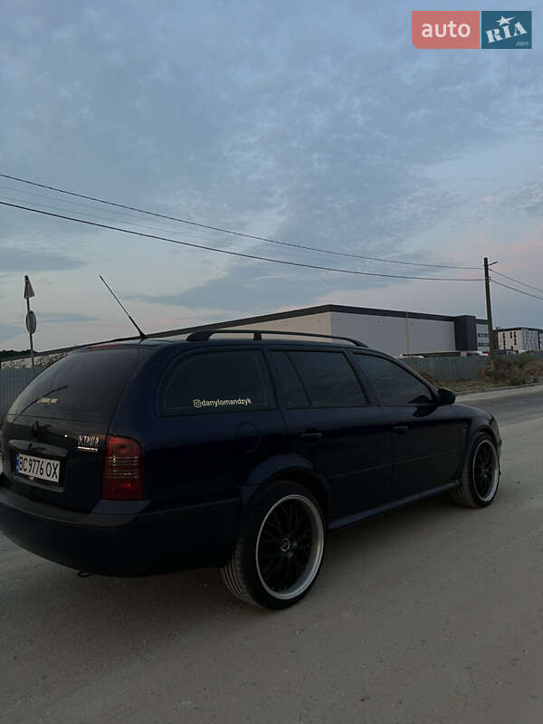 Универсал Skoda Octavia 2003 в Львове