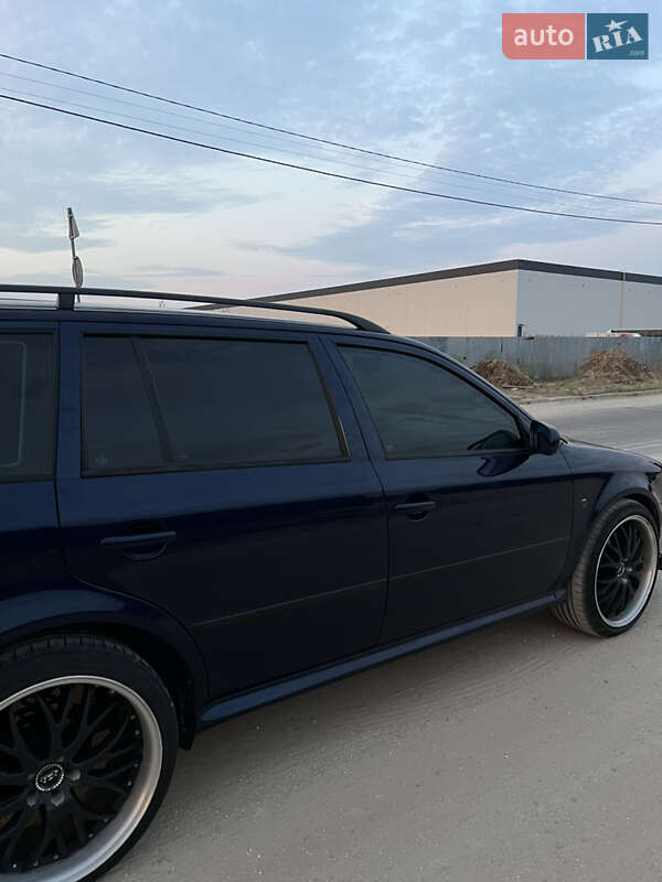 Универсал Skoda Octavia 2003 в Львове