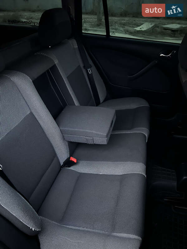 Универсал Skoda Octavia 2003 в Львове