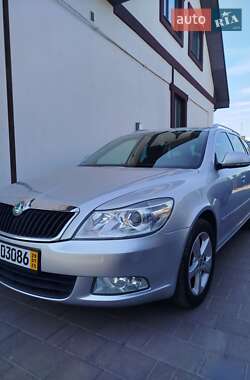 Универсал Skoda Octavia 2012 в Дубно