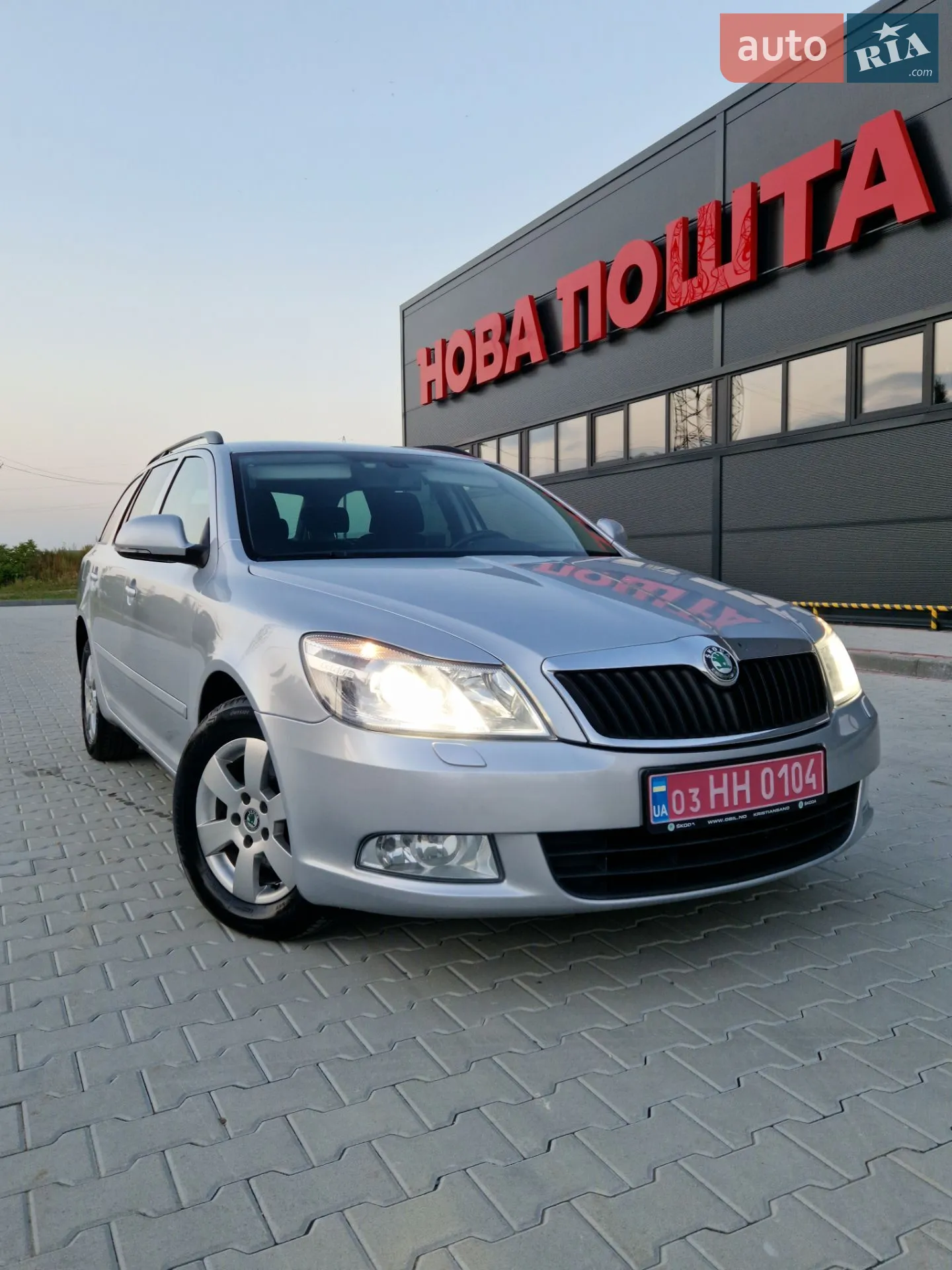 2010 Skoda Octavia - фото 1